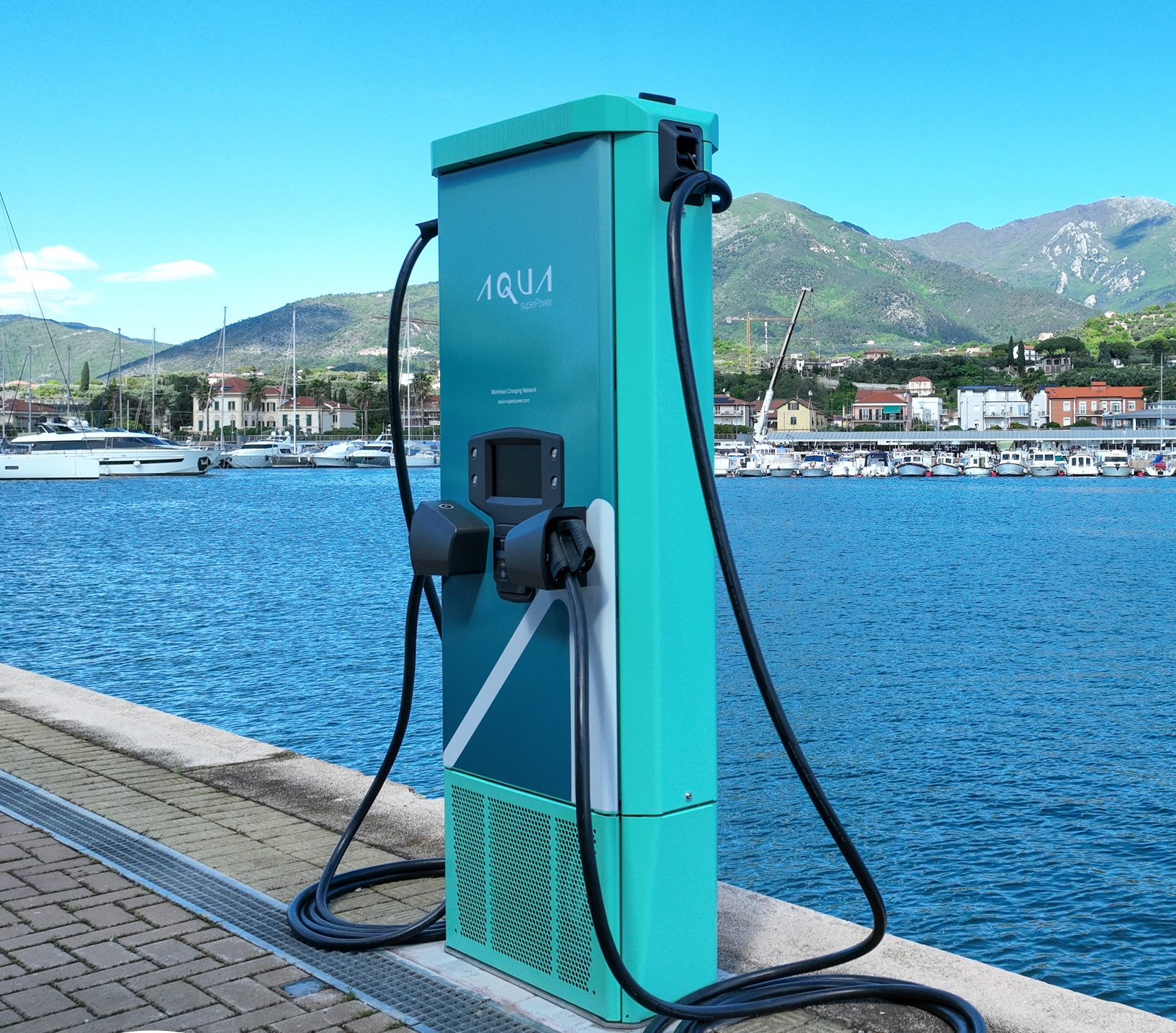 Marina di Loano ricarica elettrica barche_2.jpg